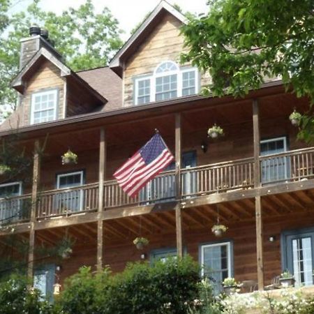 דלונגה Long Mountain Lodge Bed & Breakfast מראה חיצוני תמונה