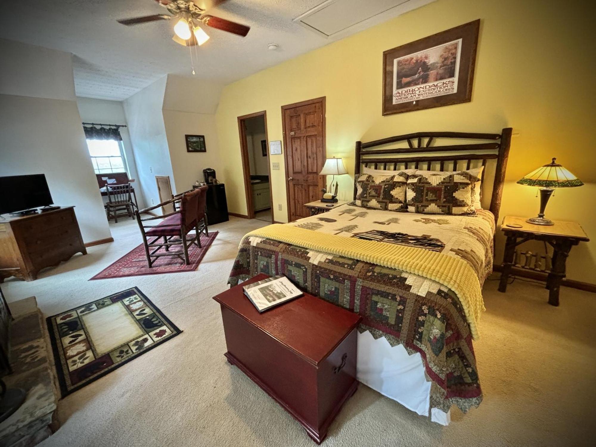 דלונגה Long Mountain Lodge Bed & Breakfast מראה חיצוני תמונה
